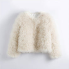 Load image into Gallery viewer, Pudi 2019 new women candy color Ostrich real  fur coat lady Turkey hair free shipping casual short jacket parka CT902