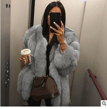 Load image into Gallery viewer, Winter warm Plush Teddy Coat Luxury Soft Fur Jacket Coat High Quality Women Thick Faux fur Coat
