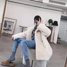 Load image into Gallery viewer, Faux Fur Coat Women 2019 Casual Furry Plus Size Thick Warm Jacket Long Faux Fur Teddy Coat Winter Coat Women casaco feminino