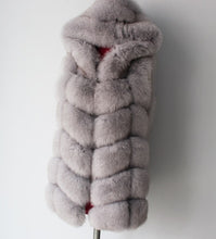 Load image into Gallery viewer, Linhaoshengyue 2017   70cm Real fox fur coat  women Vest winter warm  fashion vest freeshipping